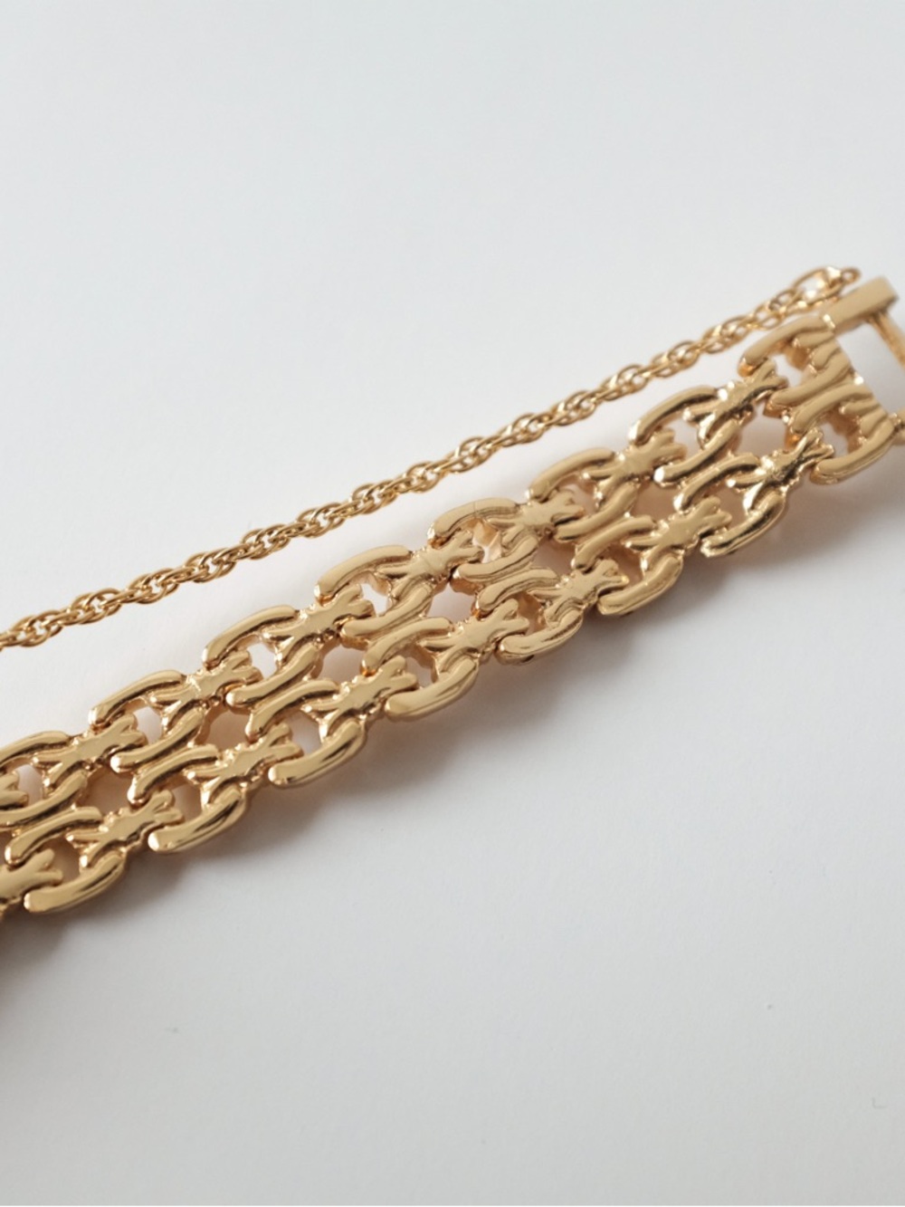 Vintage Dior Gold-Tone Bracelet Watch with Blue Dial - Picture 9 of 9